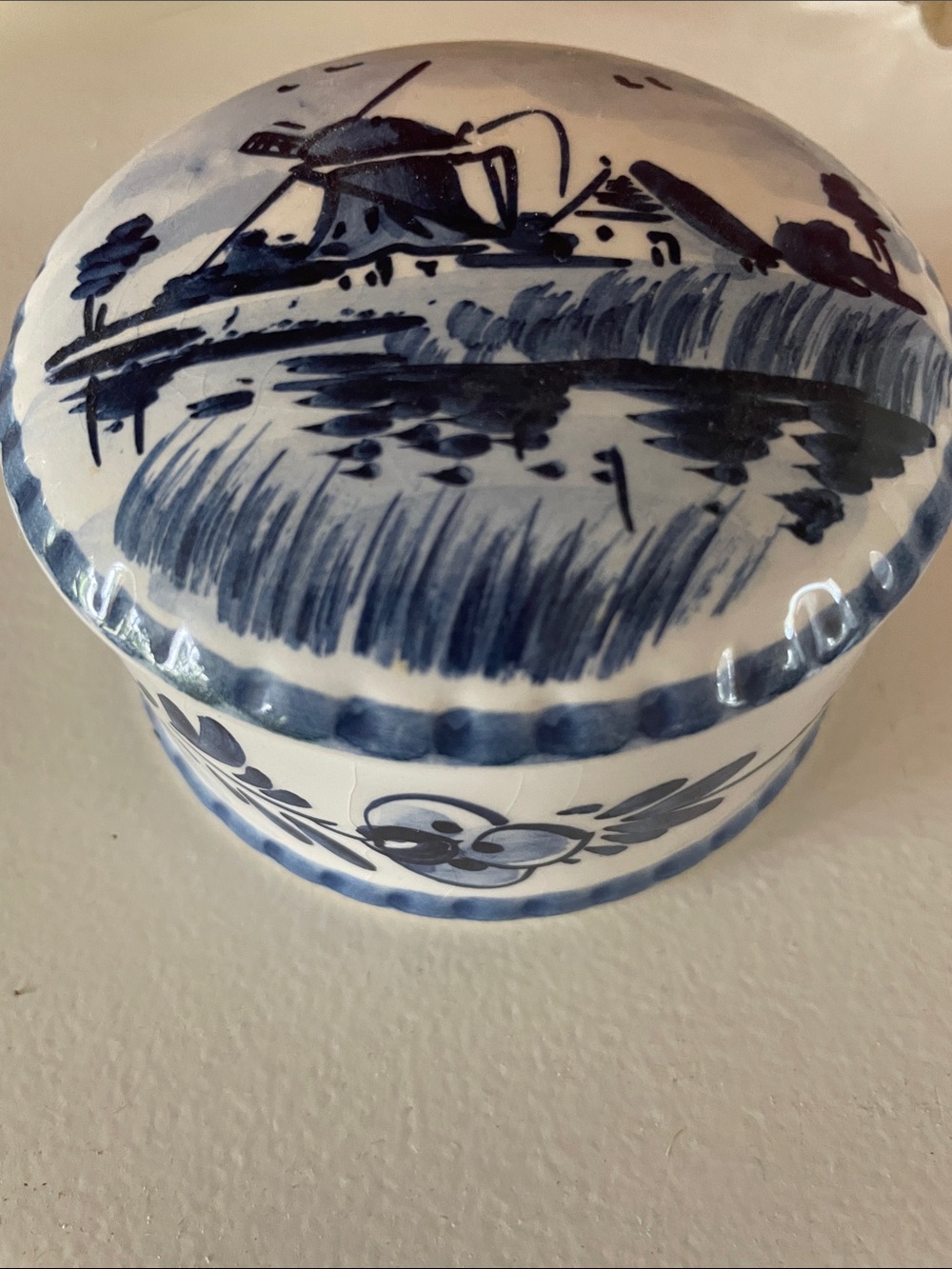 Vtg delft Blue and White Hand-Painted Ceramic Trinket Box - Classic Home Art